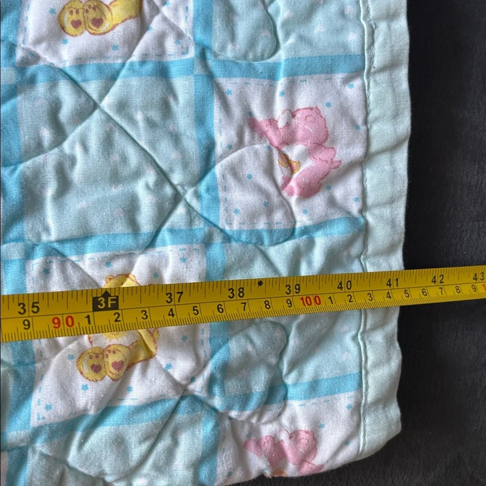 CARE BEARS VINTAGE PRE OWNED HANDMADE NURSERY BABY QUILT 29 X 41